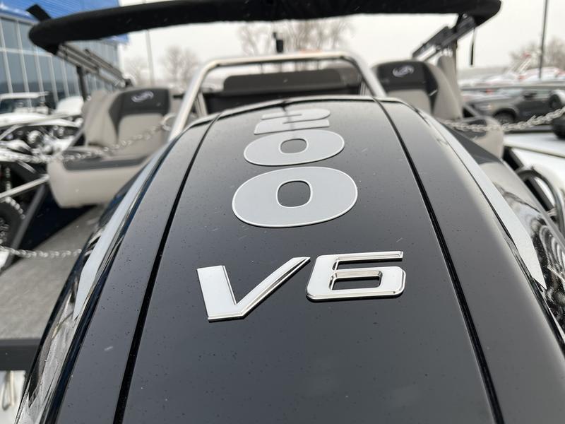 2025 BARLETTA Aria Point Fish A24F BOATS