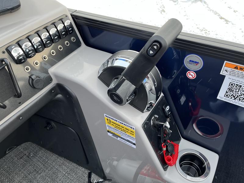 2025 BARLETTA Aria Point Fish A24F BOATS
