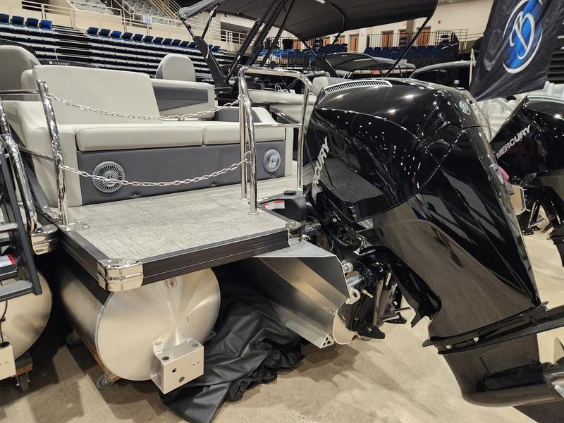 2025 BARLETTA Cabrio 24UC BOATS