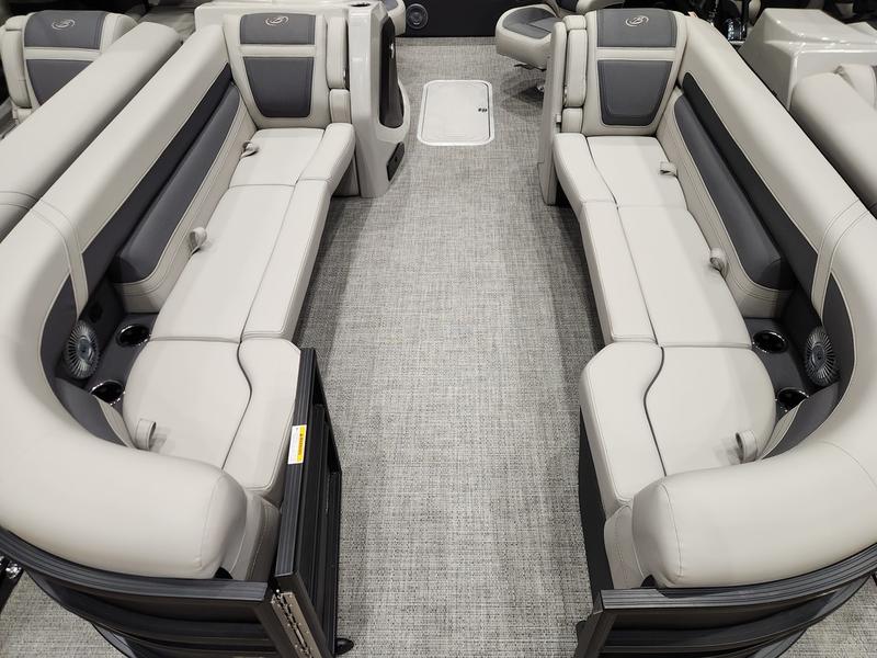 2025 BARLETTA Cabrio 24UC BOATS