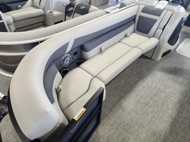 2025 BARLETTA Cabrio 24UC BOATS