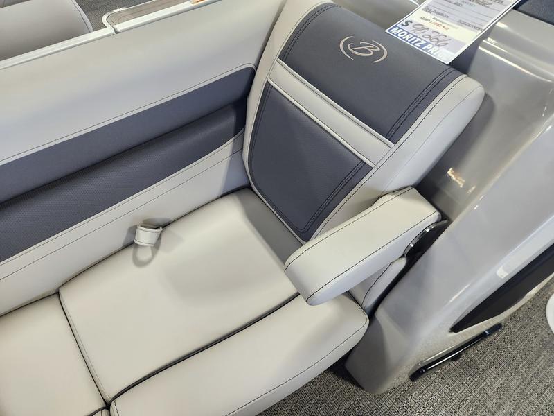 2025 BARLETTA Cabrio 24UC BOATS