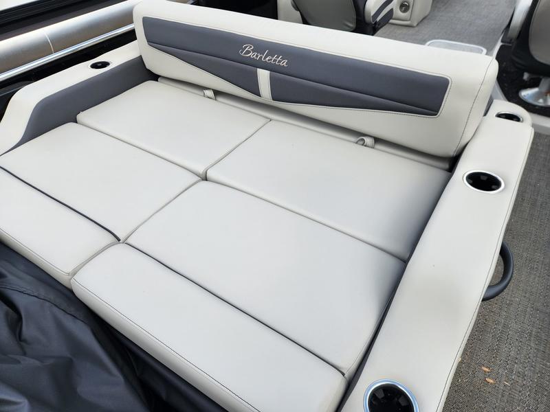 2025 BARLETTA CABRIO 24UC BOATS