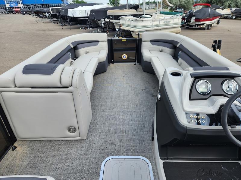 2025 BARLETTA CABRIO 24UC BOATS