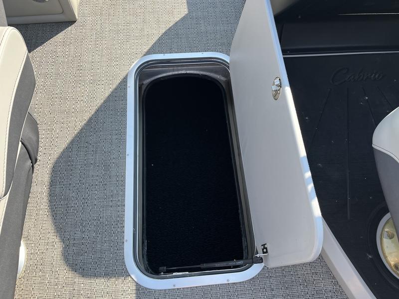 2025 BARLETTA Cabrio 24UC BOATS