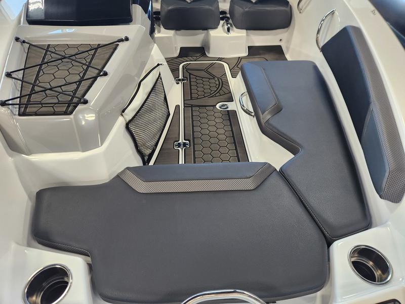 2025 SCARAB 165 LX BOATS