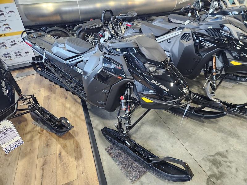 2025 SKI-DOO Summit X 165 850 E-TEC PowderMax X-Light with FlexEdge 3.0 SNOWMOBILES