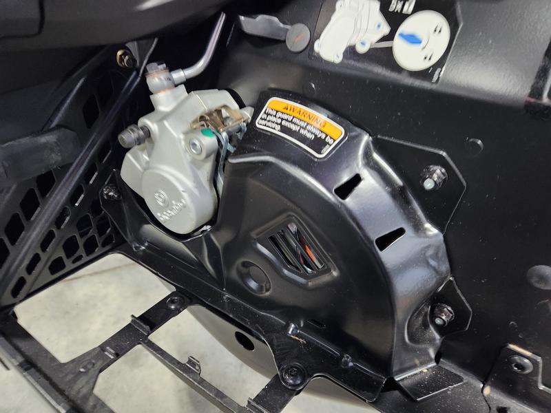 2025 SKI-DOO Summit X 165 850 E-TEC PowderMax X-Light with FlexEdge 3.0 SNOWMOBILES