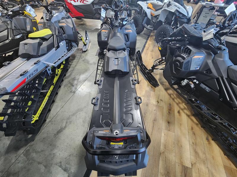 2025 SKI-DOO Summit X with Expert Package 165 850 E-TEC Turbo R PowderMax X-Light 3.0 SNOWMOBILES