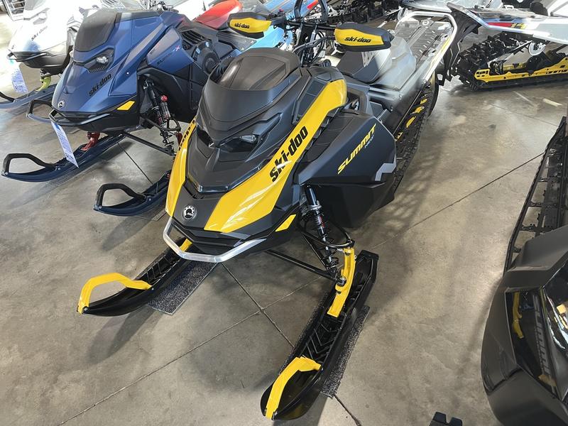 2025 SKI-DOO Summit NEO+ 146 600 EFI Hurricane with FlexEdge 1.75 SNOWMOBILES