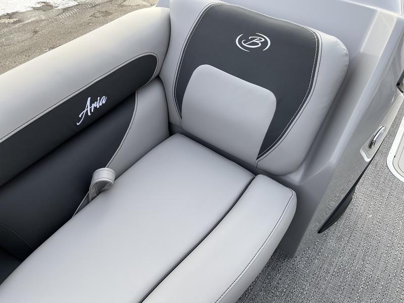 2026 BARLETTA Aria Quad-Lounge A22QC BOATS
