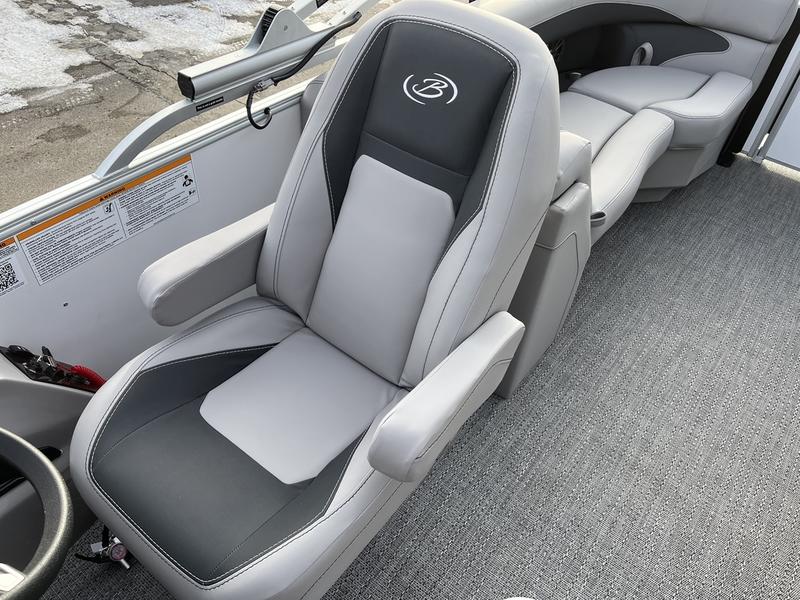 2026 BARLETTA Aria Quad-Lounge A22QC BOATS