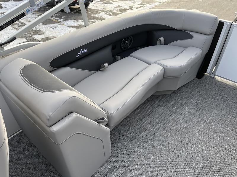 2026 BARLETTA Aria Quad-Lounge A22QC BOATS