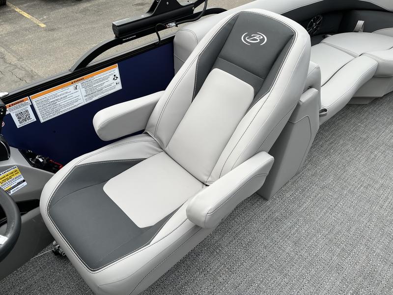 2026 BARLETTA Aria Quad-Lounge A22QC BOATS