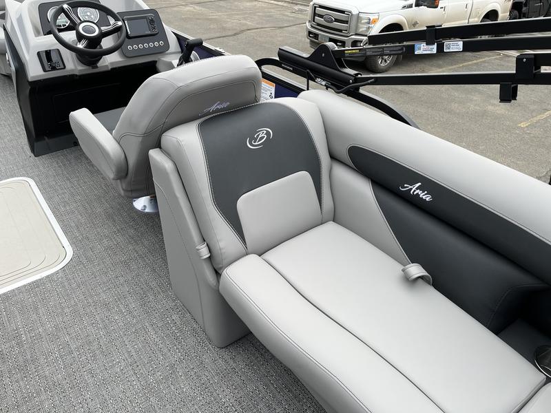 2026 BARLETTA Aria Quad-Lounge A22QC BOATS