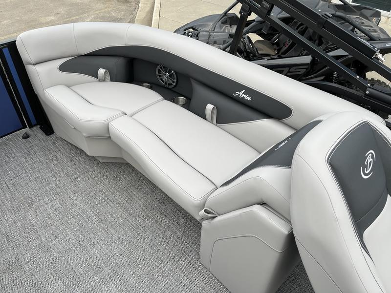 2026 BARLETTA Aria Quad-Lounge A22QC BOATS