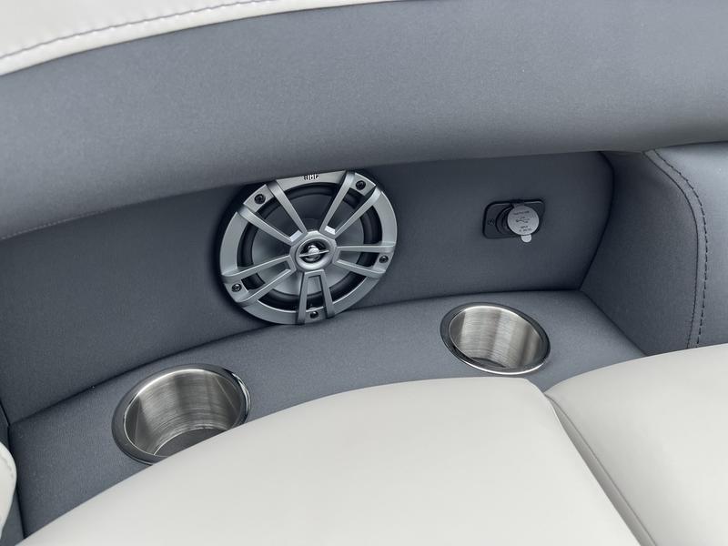 2026 BARLETTA Aria Quad-Lounge A24QC BOATS