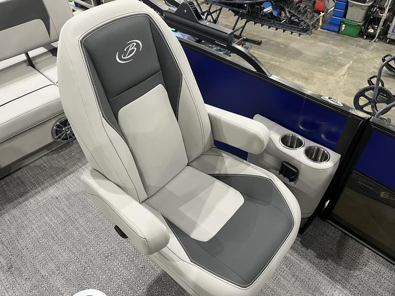 2026 BARLETTA Aria Ultra-Lounge A24UC BOATS