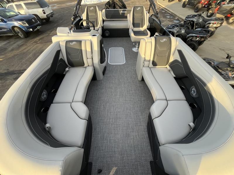 2026 BARLETTA Cabrio Ultra-Lounge C22UC BOATS