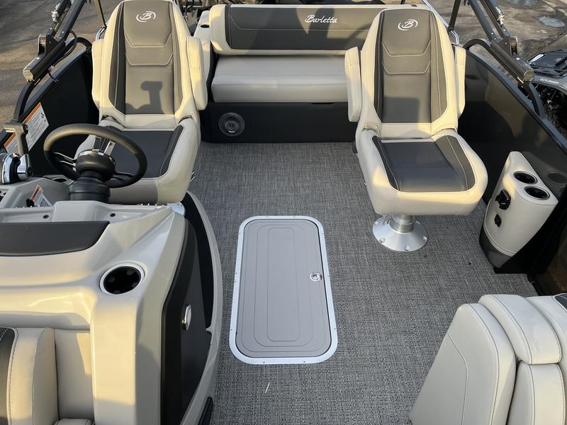 2026 BARLETTA Cabrio Ultra-Lounge C22UC BOATS