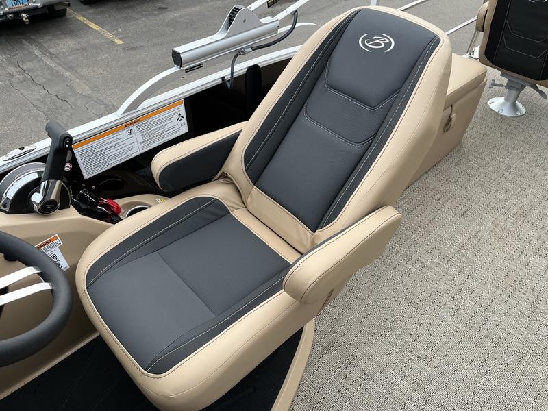 2026 BARLETTA Cabrio Cast-N-Cruise C24CC BOATS