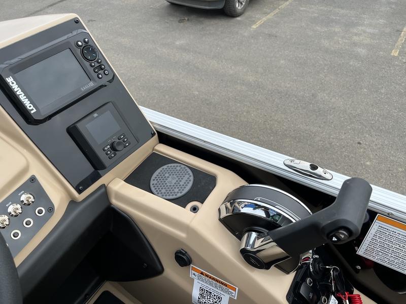 2026 BARLETTA Cabrio Cast-N-Cruise C24CC BOATS