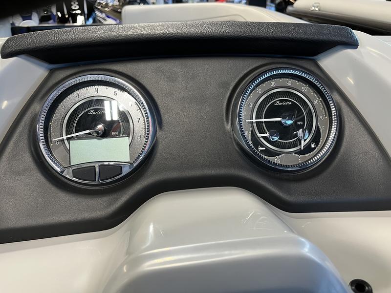 2026 BARLETTA Cabrio Cast-N-Cruise C24UE BOATS