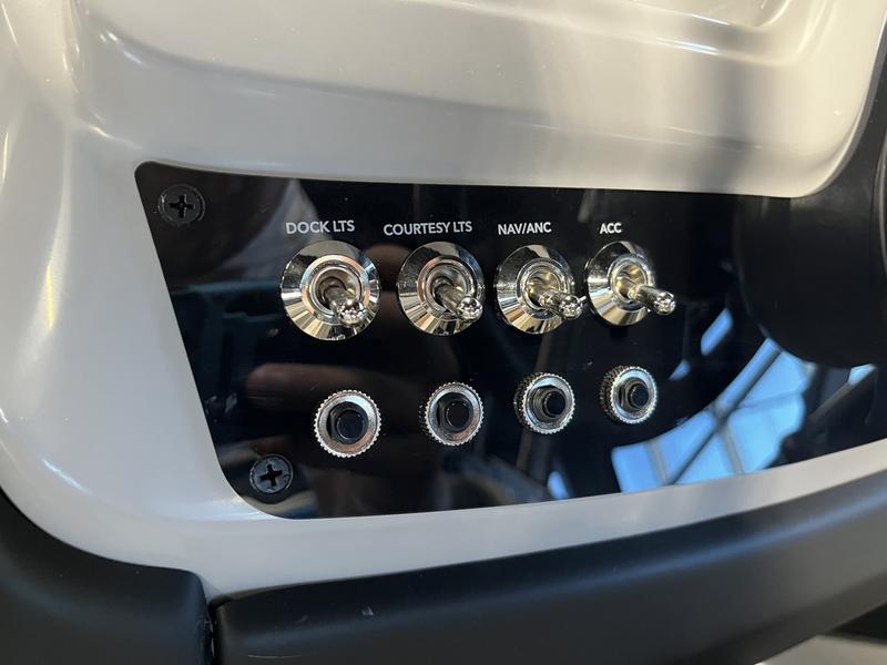 2026 BARLETTA Cabrio Cast-N-Cruise C24UE BOATS