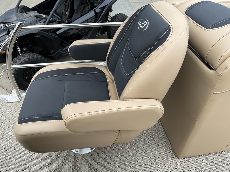 2026 BARLETTA Cabrio Cast-N-Cruise C24CC BOATS