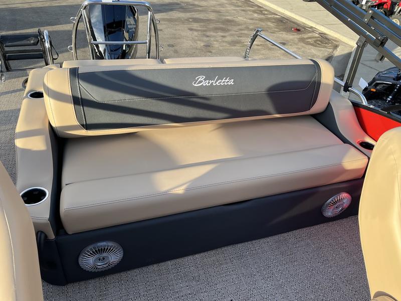 2026 BARLETTA Cabrio Ultra-Lounge C22UC BOATS
