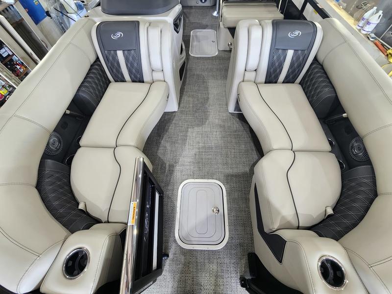 2026 BARLETTA LUSSO 25UE BOATS