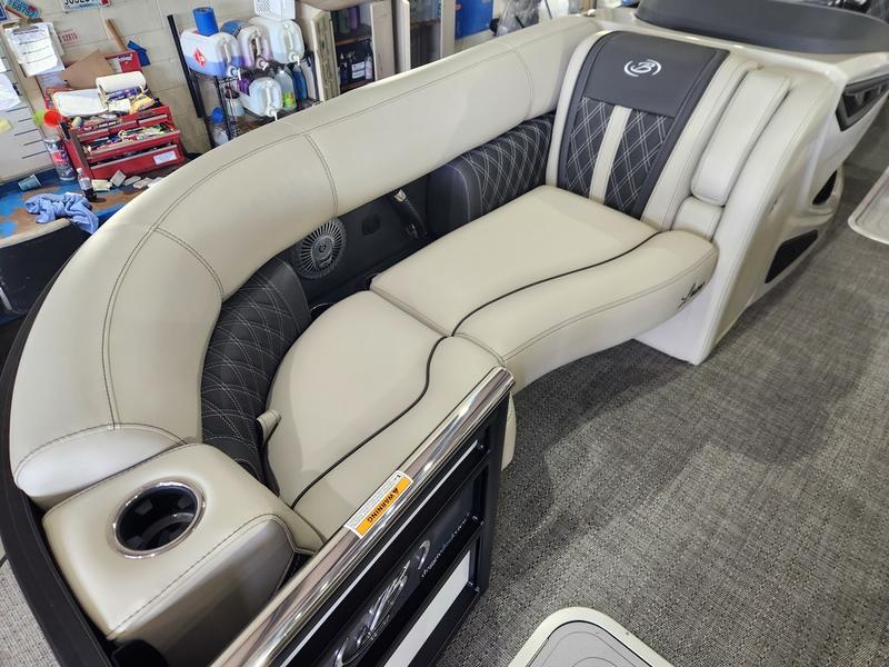 2026 BARLETTA LUSSO 25UE BOATS