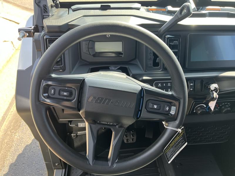 2026 CAN-AM Defender MAX Limited HD11 UTV