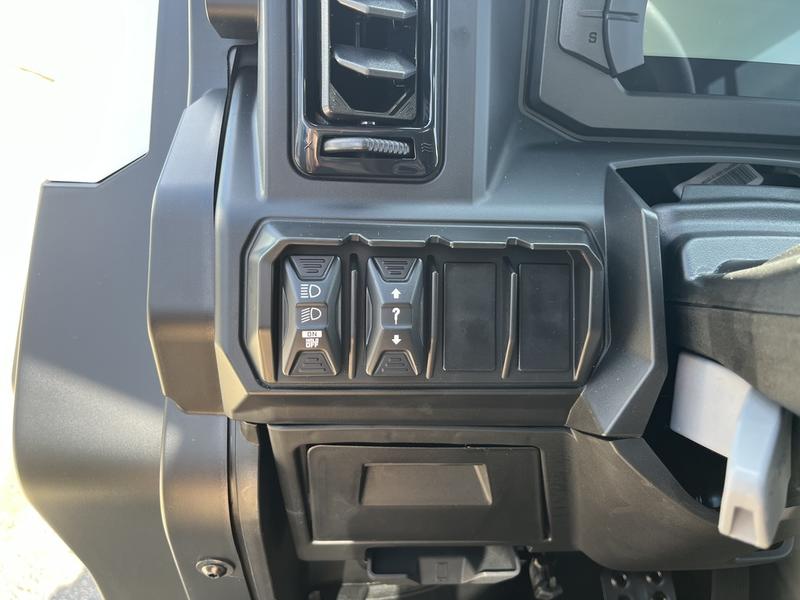 2026 CAN-AM Defender MAX Limited HD11 UTV