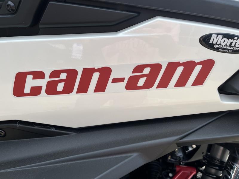 2026 CAN-AM Maverick Sport X rc 1000R UTV