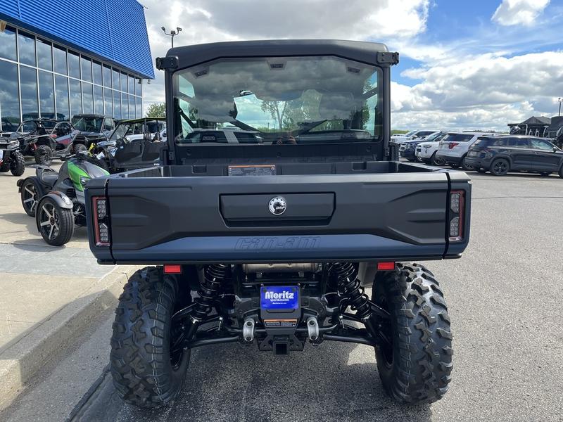 2026 CAN-AM Defender XT CAB HD11 UTV