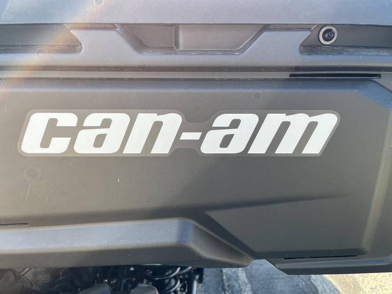 2026 CAN-AM Defender DPS HD10 UTV
