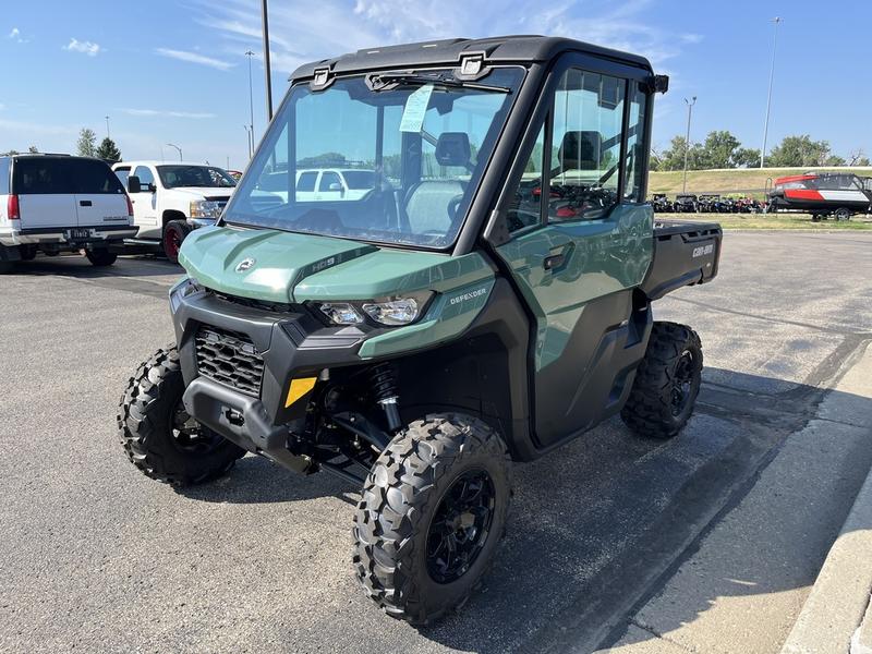 2026 CAN-AM Defender DPS CAB HD9 UTV