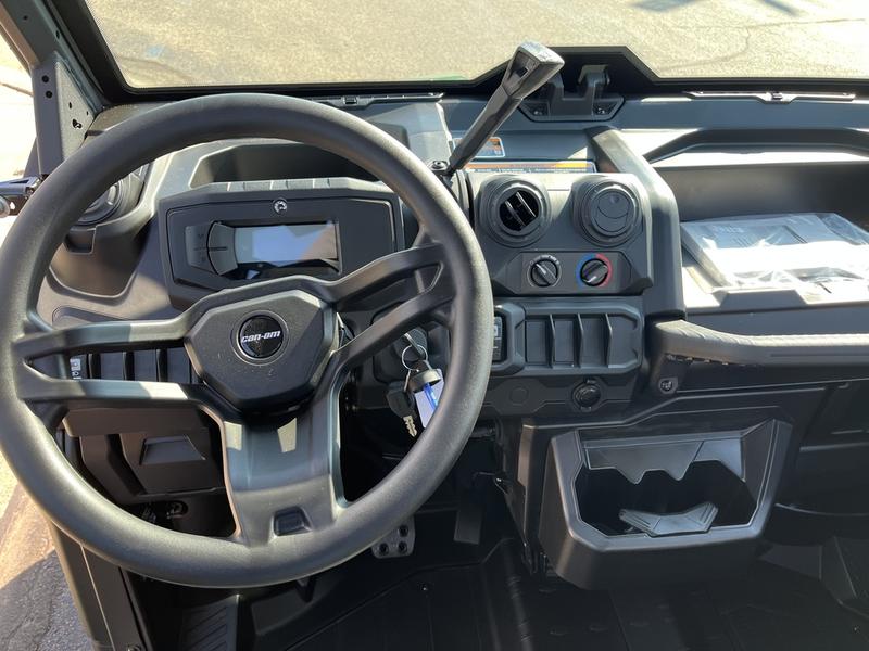 2026 CAN-AM Defender DPS CAB HD9 UTV