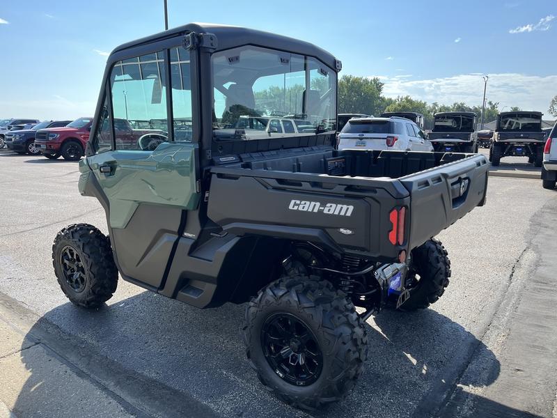 2026 CAN-AM Defender DPS CAB HD9 UTV