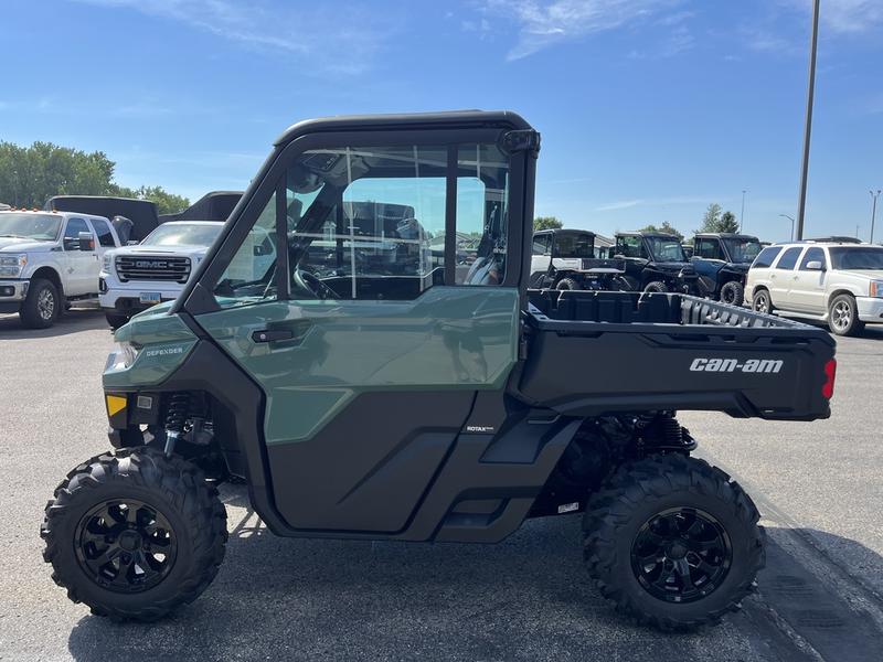 2026 CAN-AM Defender DPS CAB HD10 UTV