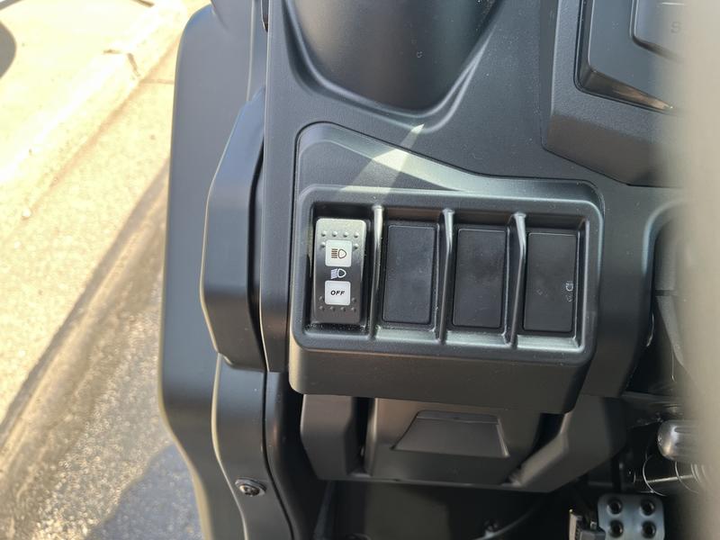 2026 CAN-AM Defender DPS CAB HD10 UTV