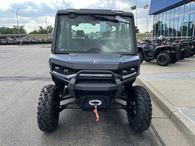 2026 CAN-AM Defender MAX XT CAB HD11 UTV
