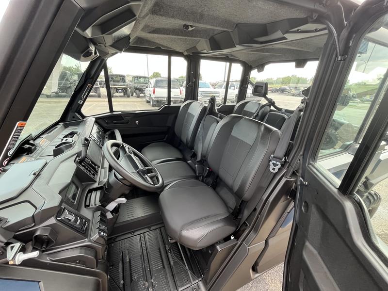 2026 CAN-AM Defender MAX XT CAB HD11 UTV