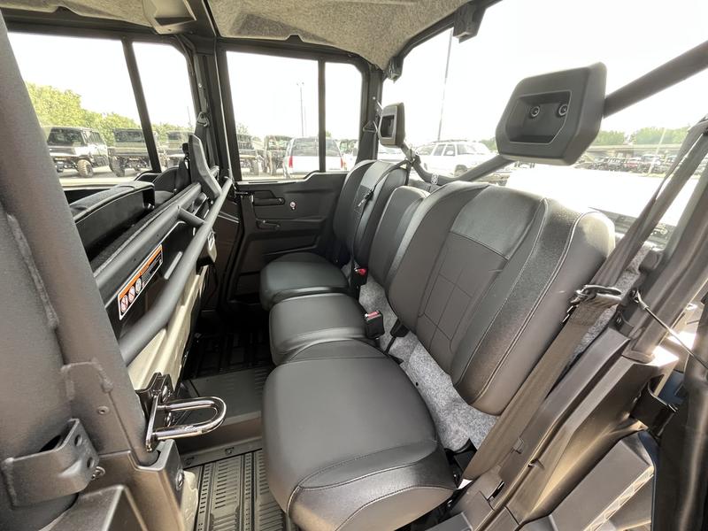 2026 CAN-AM Defender MAX XT CAB HD11 UTV