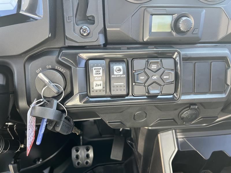 2026 CAN-AM Defender PRO Limited HD10 UTV