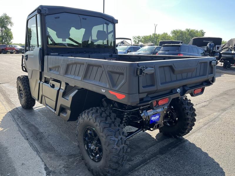 2026 CAN-AM Defender PRO Limited HD10 UTV
