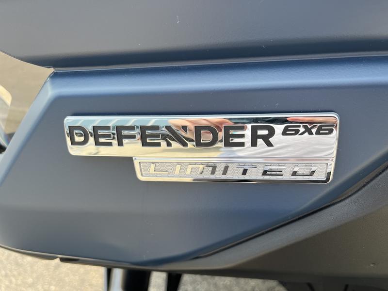 2026 CAN-AM Defender 6x6 Limited UTV