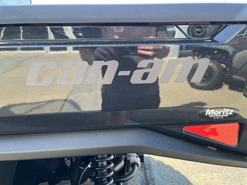 2026 CAN-AM Defender MAX LONE STAR CAB HD11 UTV