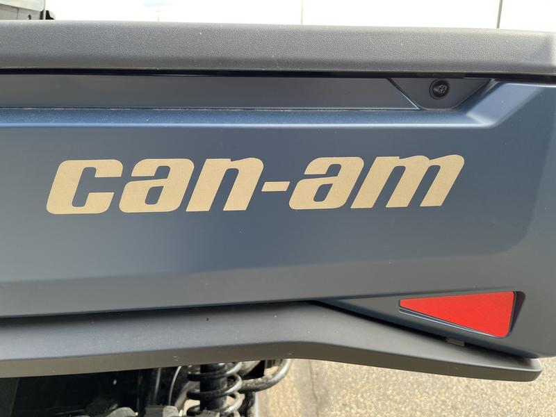 2026 CAN-AM Defender MAX XT CAB HD11 UTV
